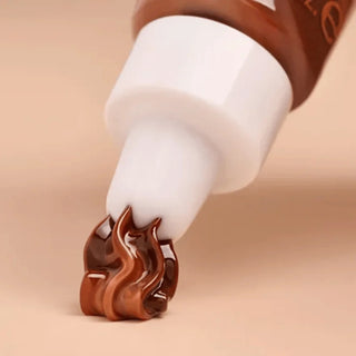 Essence Love It a Choco' Lot! lip gloss 01