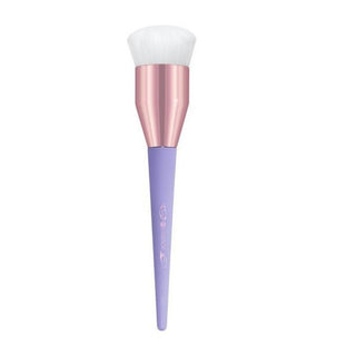 Essence fluffy dreams foundation buffer brush