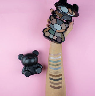 Makeup Revolution Teddy Bear Palette Jett