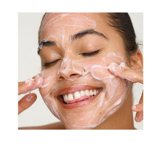 Huda Beauty Wishful Yo Glow Facial Enzyme Scrub - 40ml