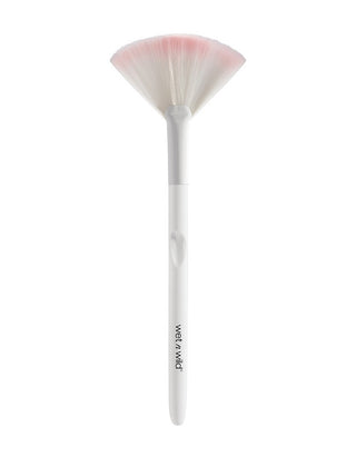 Wet n Wild Fan Brush